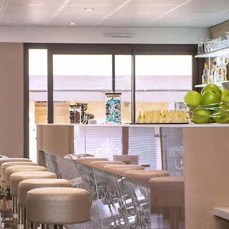 Unique & 4* Saint-Raphaël