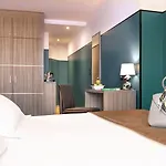 Hotel Unique &