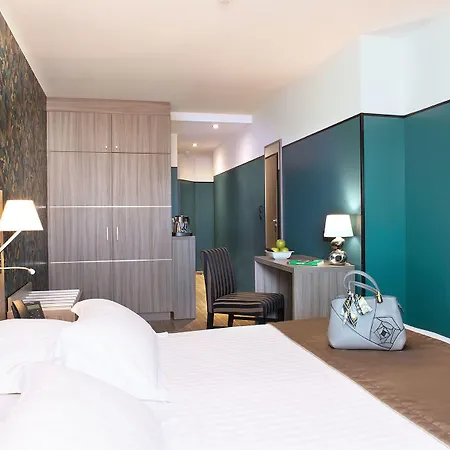 Unique & 4* Сен-Рафаэль