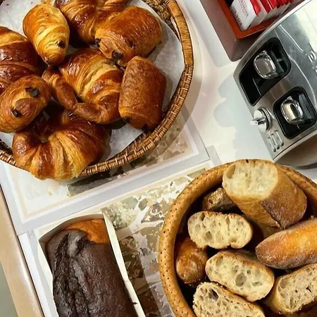 Unique & Сен-Рафаэль