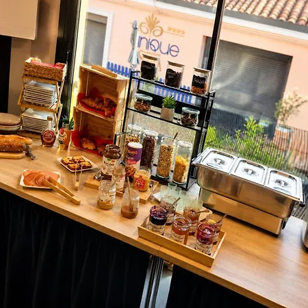 Unique & 4* Saint-Raphael (Var)