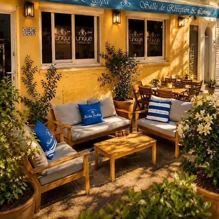 Unique & Hotel Saint-Raphael (Var)