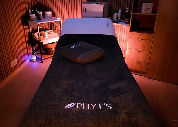 Szálloda Unique & 4*