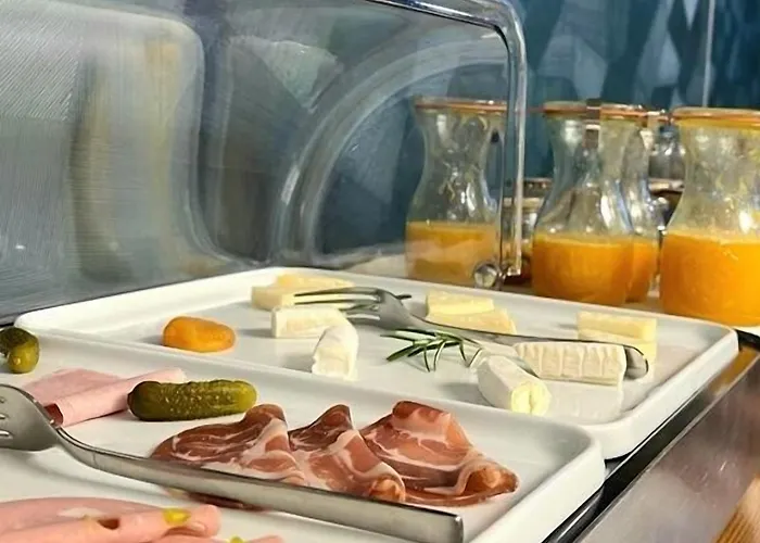 Unique & Szálloda Saint-Raphaël